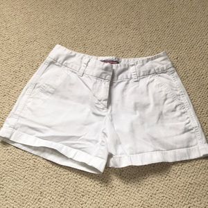 Women’s gently used Vineyard Vines chino shorts